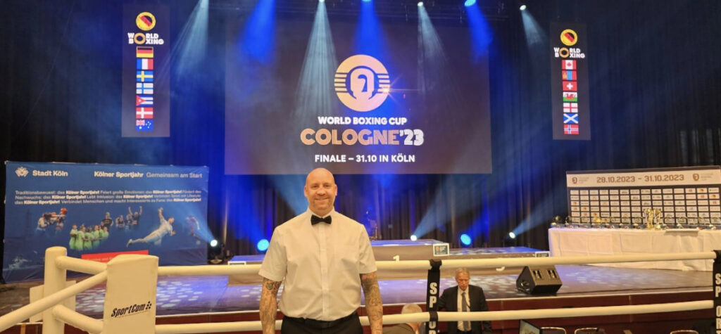 Simon Mullen att he boxing world championships